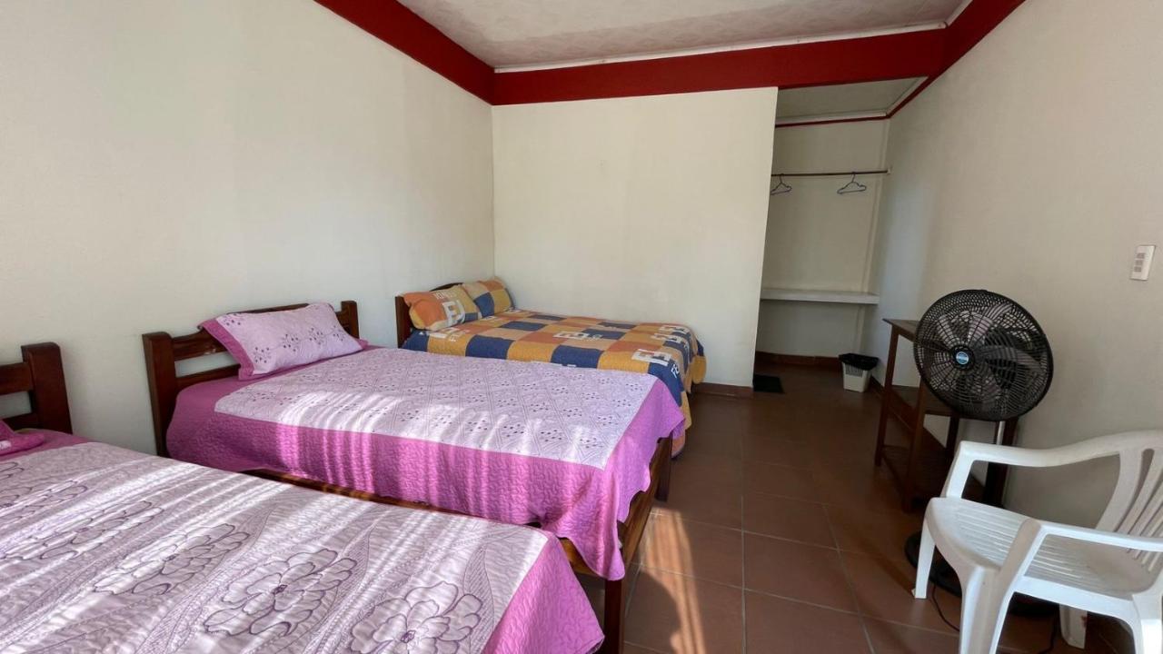 ויה טונארי Hotel Puerto Selva מראה חיצוני תמונה