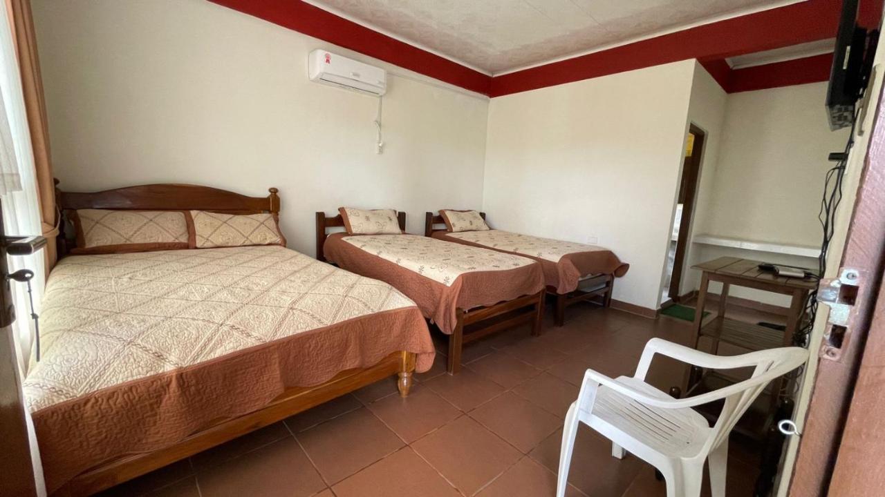 ויה טונארי Hotel Puerto Selva מראה חיצוני תמונה